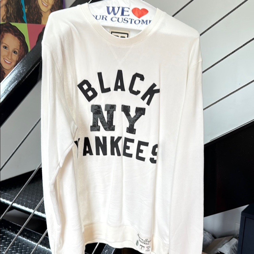 White Long Sleeve Black NY Yankees Shirt